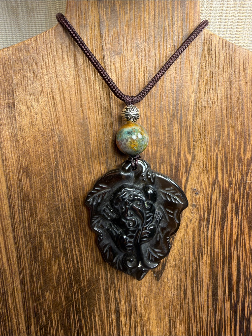 Ice Obsidian Pixiu on Leaf Carving Pendant Necklace on Adjustable Rope - Picture 7 of 8